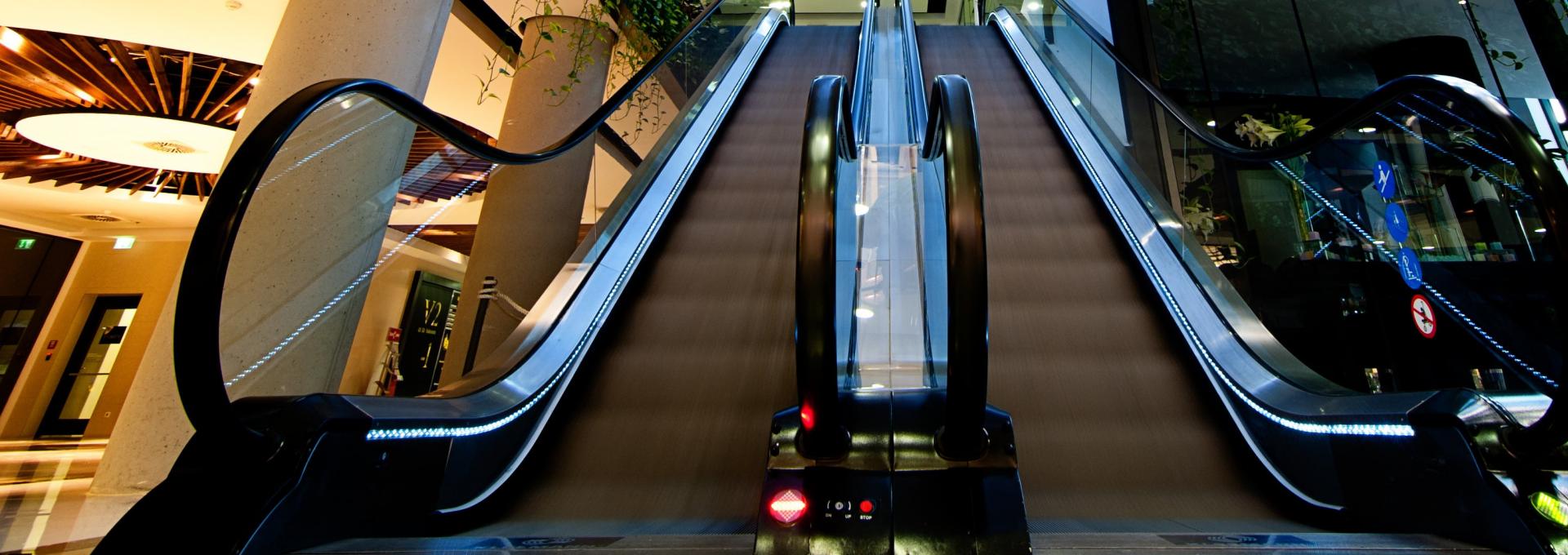 Asansör Yürüyen Merdiven ve Bantlar